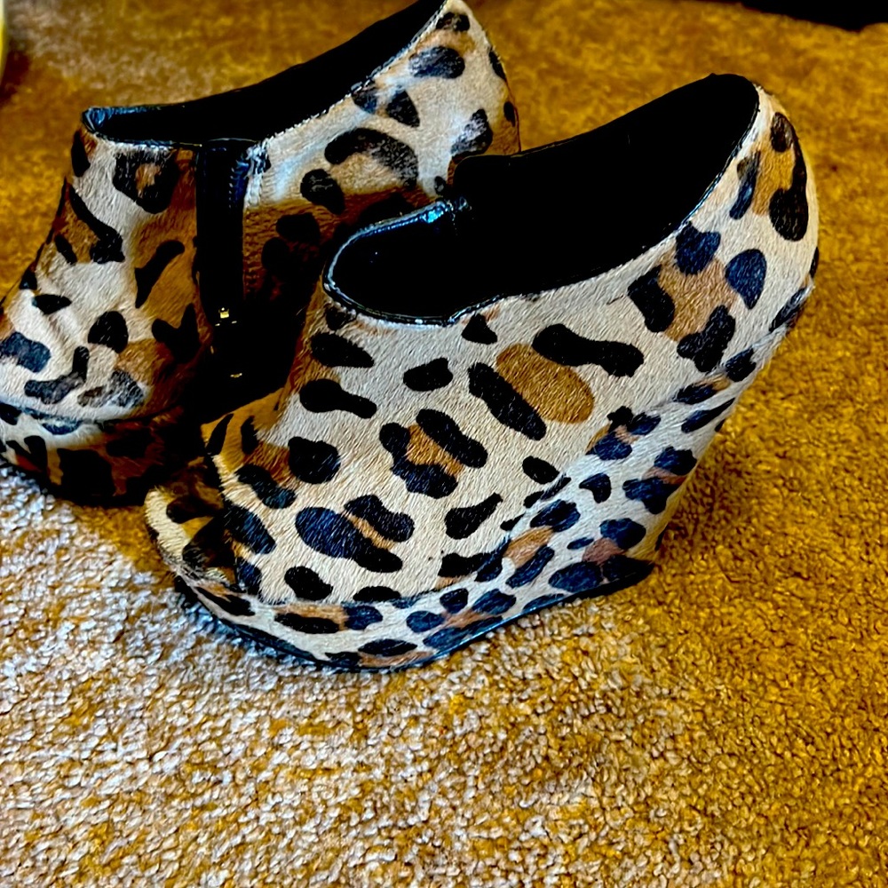 Steve Madden wedge